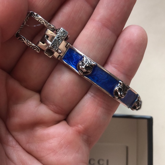 GUCCI sterling silver with blue enamel and feline faces. Buckle bangle bracelet. - Picture 7 of 16